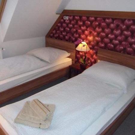Rózsa Apartman Heviz Exterior foto
